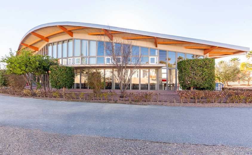 Nice Picture SAM Exterior